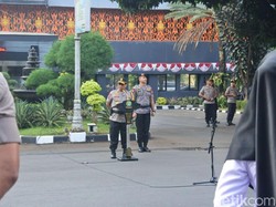 Singgung Kasus Polisi Aniaya Sekuriti, Kapolda Metro: Tahan Emosi