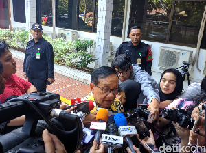 Akbar Tandjung: Semoga Pak Habibie Cepat Sembuh dan Kembali ke Rumah Akbar Tandjung: Semoga Pak Habibie Cepat Sembuh dan Kembali ke Rumah