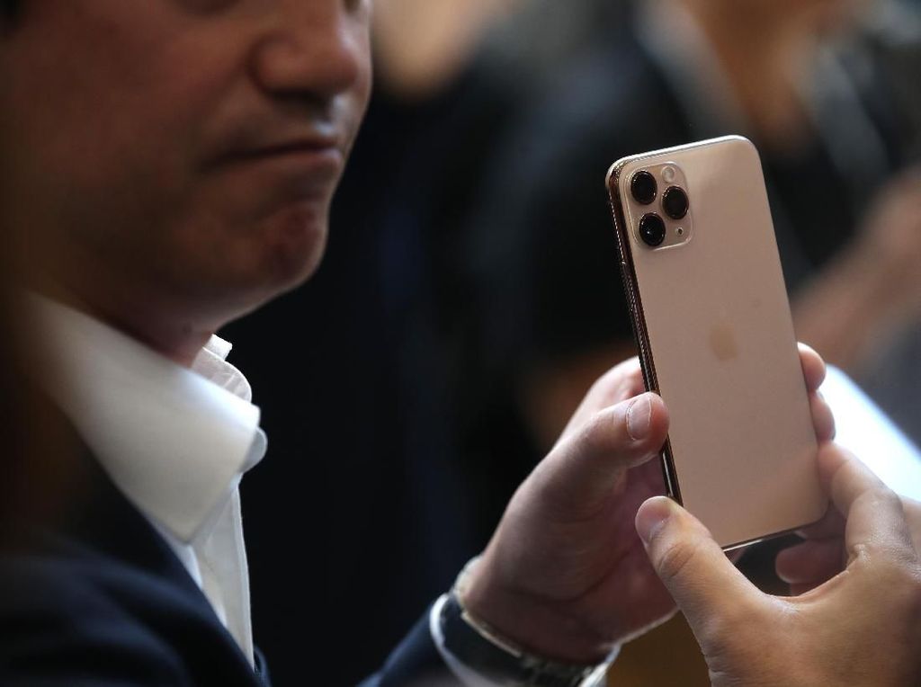 Apple Ungkap Rahasia Daya Tahan Baterai iPhone 11 Pro Apple Ungkap Rahasia Daya Tahan Baterai iPhone 11 Pro