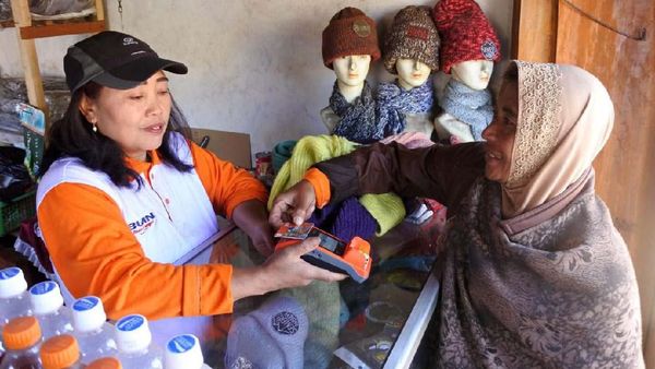 BNI Salurkan KUR Naik Kelas