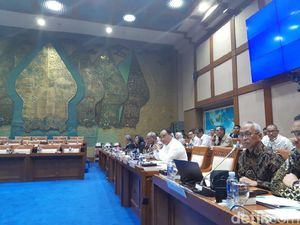 DPR-ESDM Rapat Tertutup soal Tumpahan Minyak di Karawang, Ini Hasilnya
