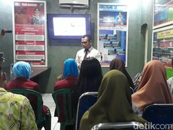 Pelanggar Operasi Patuh di Bojonegoro Dimotivasi Lewat Hipnotraffic