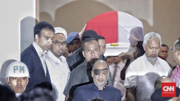 Ikut Berduka, Khofifah Sebut Habibie Referensi Teladan 