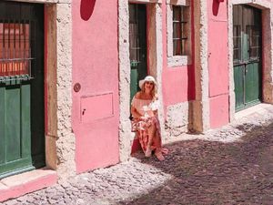 Di Lisbon Ada Tur Makanan Serba Merah Muda di The Pink Street Di Lisbon Ada Tur Makanan Serba Merah Muda di The Pink Street