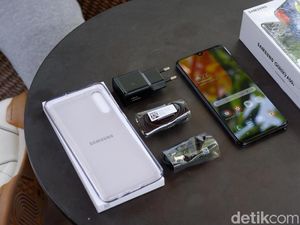 Samsung Akan Jual Ponsel Tanpa Charger?