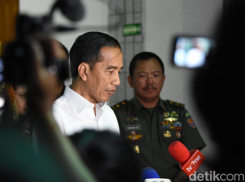 Jokowi Imbau Warga Tak Eksodus dari Wamena Jokowi Imbau Warga Tak Eksodus dari Wamena