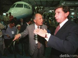 Kiprah BJ Habibie, Si Jenius di Dunia Teknologi