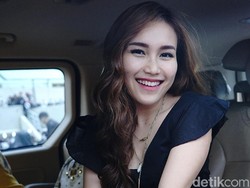 Anak STM Demo, Ini Kata Ayu Ting Ting