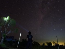 Andai Langit Malam Hari di Jakarta, Seperti di Desa Ini