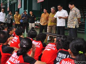 Moeldoko Pastikan Audisi Umum PB Djarum Tetap Jalan Moeldoko Pastikan Audisi Umum PB Djarum Tetap Jalan