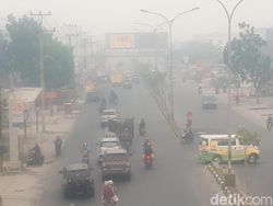 Sempat Diguyur Hujan, Pekanbaru Tetap Dikepung Asap
