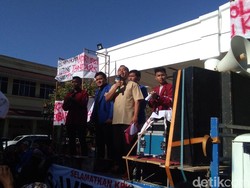 Wakil Ketua DPRD DIY: Pak Jokowi, Batalkan Revisi UU KPK!