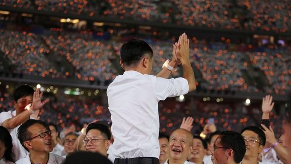 Momen Jack Ma Jadi Rockstar dan Ucapkan Selamat Tinggal