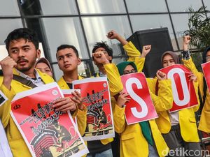 Selain Tarik Surpres RUU KPK, Jokowi Diminta Tak Utus Menteri ke DPR