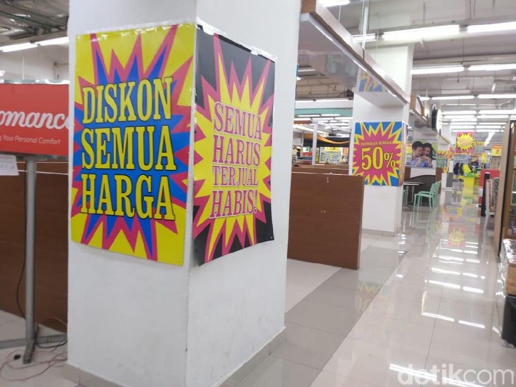 Deretan Gerai Giant yang Mau Tutup dan Nasib Karyawannya Deretan Gerai Giant yang Mau Tutup dan Nasib Karyawannya