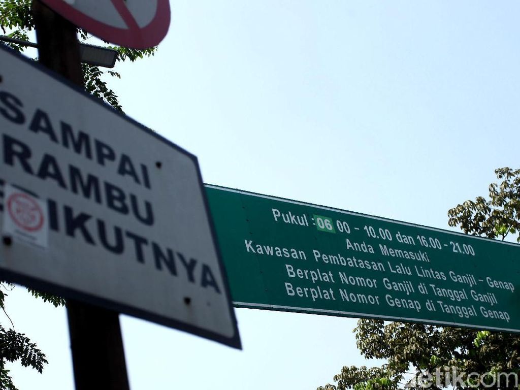 Ganjil Genap Kembali Diberlakukan di Jakarta Hari Ini Ganjil Genap Kembali Diberlakukan di Jakarta Hari Ini