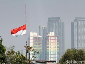 Pengibaran Bendera Setengah Tiang 30 September, Simak Arti dan Aturannya! Pengibaran Bendera Setengah Tiang 30 September, Simak Arti dan Aturannya!