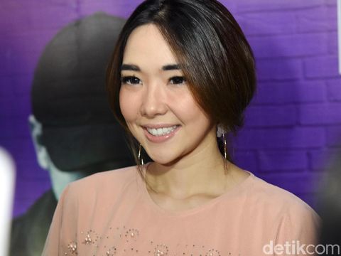 Cerita Haru Gisel, Bekerja Sejak Usia 4 Tahun Hingga Mama Minta Maaf