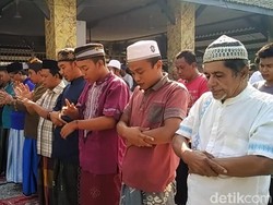 Ratusan Napi dan Tahanan Rutan Bangil Salat Gaib untuk BJ Habibie