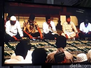 Cerita Ciuman Keluarga dan Sahabat Iringi Kepergian BJ Habibie Cerita Ciuman Keluarga dan Sahabat Iringi Kepergian BJ Habibie