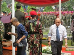 Ilham Ceritakan Kebiasaan BJ Habibie Setiap Jumat ke Makam Ainun