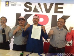 Jokowi Diancam Mosi Tak Percaya dari UII