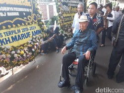 Kisah Ciputra, Ali Sadikin, dan Liem Sioe Liong