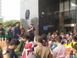 Temui Mahasiswa Aksi, Penasihat KPK: Kita Menghadapi Periode Paling Sulit