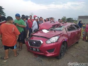 Korban Tewas Mobil Tertabrak KA di Jombang jadi 4 Orang, Ini Identitasnya
