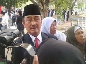 Jimly Ashiddiqie: BJ Habibie Idola di Dunia Islam, Dielu-elukan Saat ke Turki Jimly Ashiddiqie: BJ Habibie Idola di Dunia Islam, Dielu-elukan Saat ke Turki