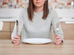 Ini yang Terjadi Pada Tubuh Jika Kamu Menunda Makan