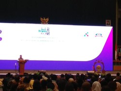 Didampingi Jonan dan Budi Karya, JK Rayakan Hari Perhubungan