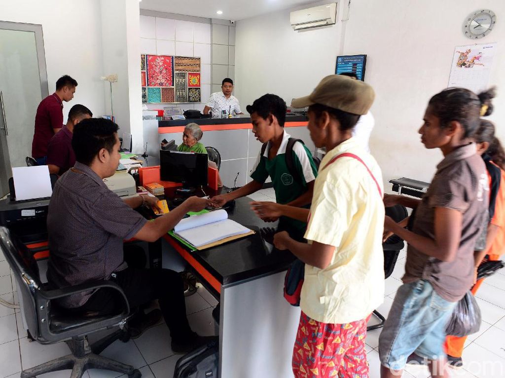 Seperti Apa Program Bansos Jokowi di Wilayah Terdepan RI? Seperti Apa Program Bansos Jokowi di Wilayah Terdepan RI?