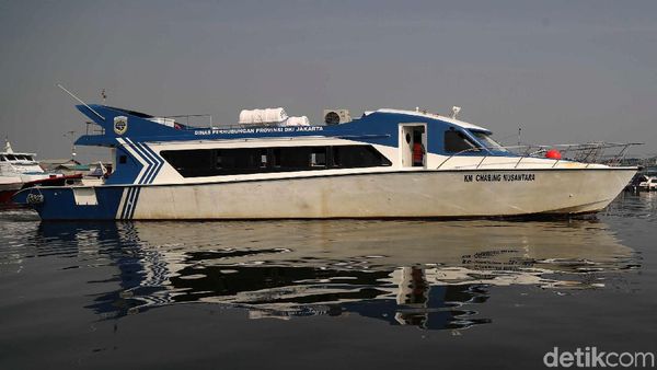 Melihat Kapal-kapal Penggerak Ekonomi Kepulauan Seribu