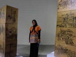 Uniknya Menggambar Sketsa di Atas Kardus