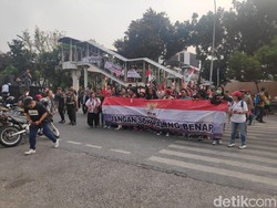 KPK Kembali Digeruduk Massa Pendukung Revisi UU KPK