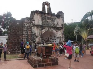 A Famosa, Benteng Peninggalan Tiga Bangsa