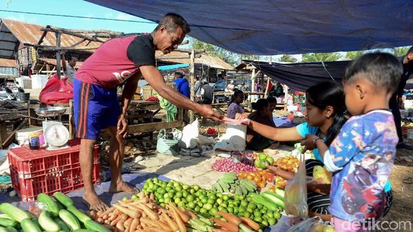 Melihat Perputaran Roda Ekonomi di Tapal Batas RI