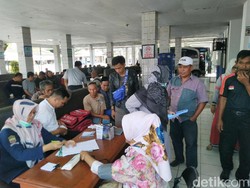 Sopir Angkutan Harus Prima, Dishub Gelar Cek Kesehatan di Terminal