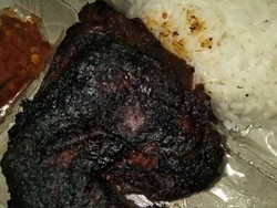 Kumpulan Kisah Sedih Makanan, Ada Ayam Kebakaran hingga Cilor Kena Radiasi