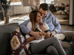 Ramalan Zodiak Cinta 15 Oktober: Gemini Romantis, Scorpio Jaga Sikap