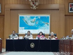 Perbedaan Cara Indonesia dan Singapura Monitor Asap Karhutla