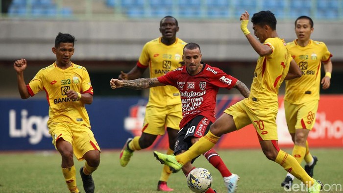 Bali United gagal membawa pulang poin penuh dari lawatannya ke markas Bhayangkara FC. Serdadu Tridatu diimbangi tanpa gol.