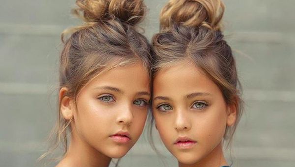Pesona Gadis Kembar Tercantik Sedunia