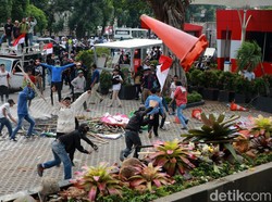 Ricuh di KPK, Polisi: Ada Salah Paham Massa Pro-pimpinan Baru dengan Pegawai