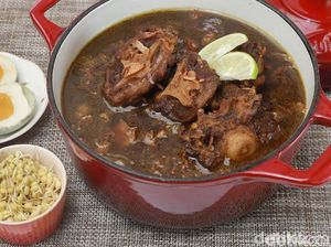 3 Resep Rawon Berbumbu Mlekoh Gurih yang Bikin Nambah Nasi 3 Resep Rawon Berbumbu Mlekoh Gurih yang Bikin Nambah Nasi