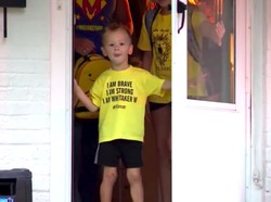 Bocah dengan Kanker Stadium 4 Dapat Surprise Bumblebee di Hari Spesialnya