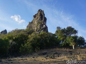 Kisah Batu yang Berpindah-pindah, dari Maluku Sampai ke Rote