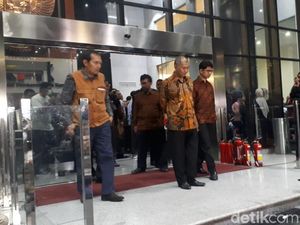 Tiga Pimpinan Gelar Konferensi Pers, Merasa KPK Dikepung Berbagai Sisi