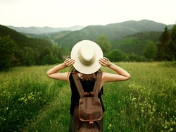 Deretan Politisi yang Kena Masalah Akibat Bepergian Saat Corona